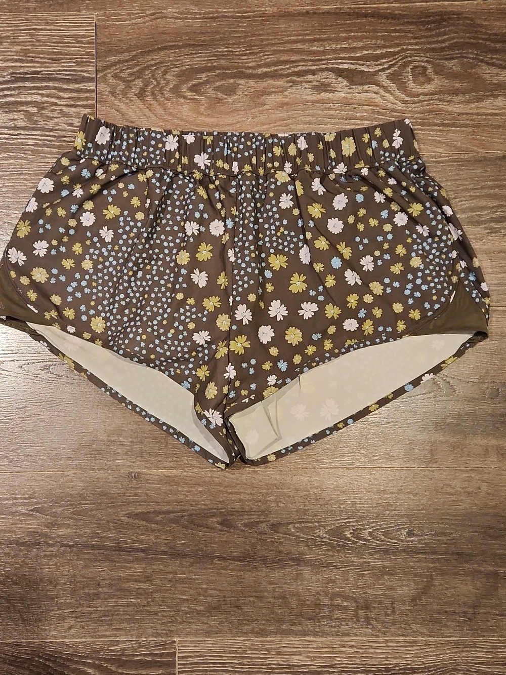 ❤️ AERIE OFFLINE FLORAL HIGH RISE ATHLETIC SHORTS, LINED, XL